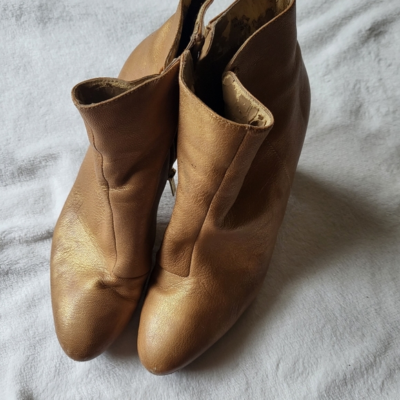 Colin Stuart metallic gold ankle boots heels US 6M - Picture 10 of 10